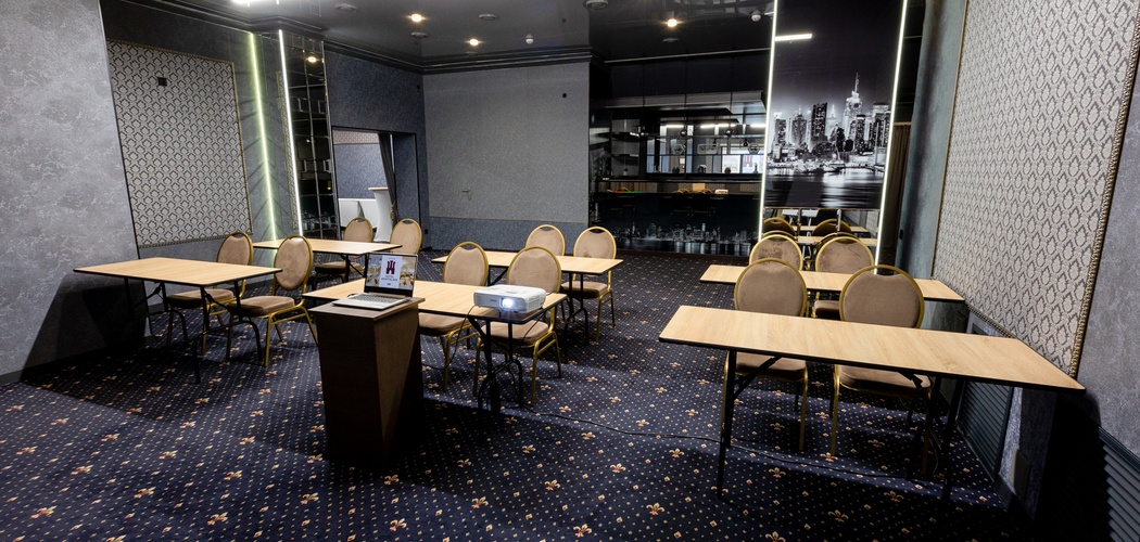 
                        Conference Hall Forum